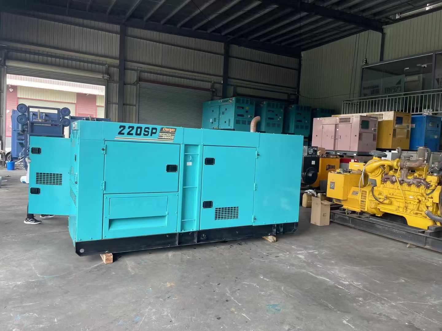 龙泉驿800kW 柴油发电机的输出电流波动范围是多少？